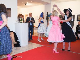 Fashion Show in der Contemplor Galerie Wien am 14. 03. 2024